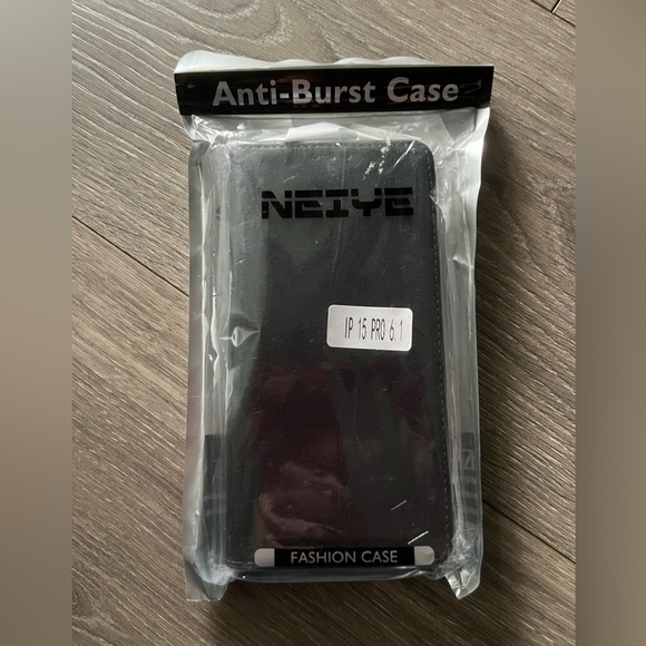 🚨NWT iPhone15- 5 Pack Case Bundle. 3 iPhone 15 Plus Case & 2 IPhone 15 Pro - Picture 4 of 10